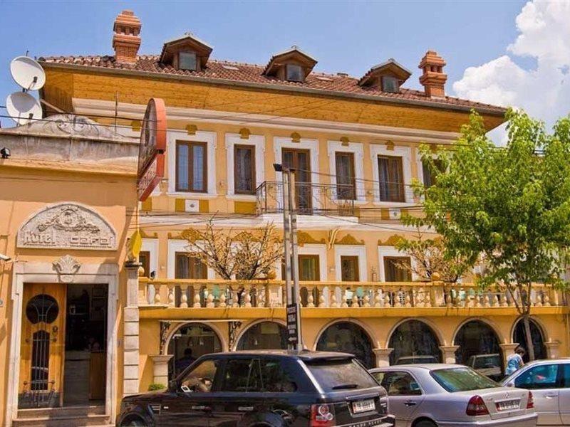 Hotel Villa Tafaj Tirana Exterior photo